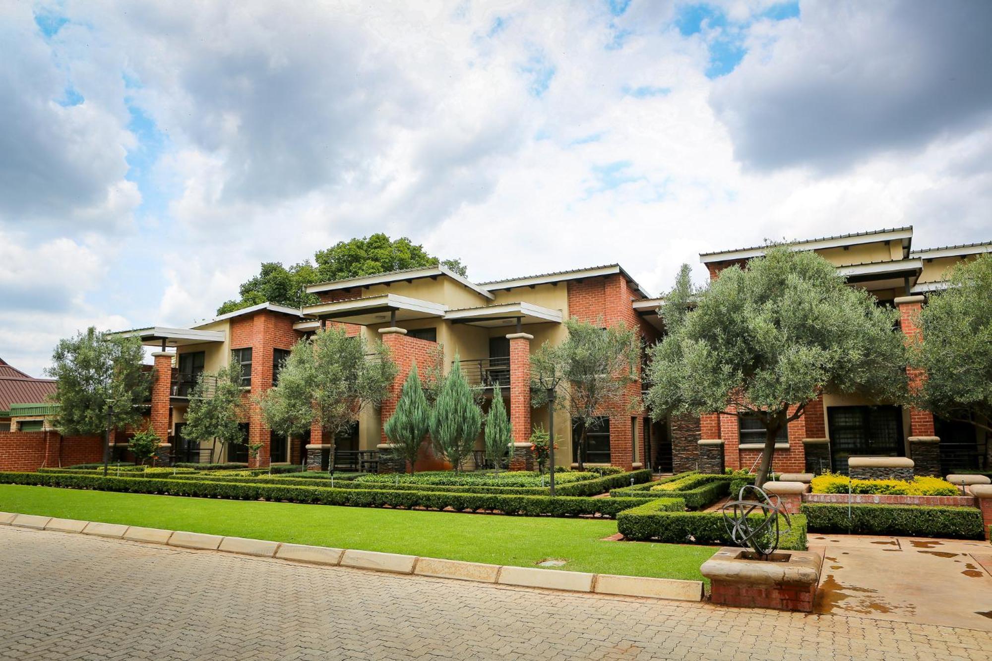 Scott'S Manor Guesthouse Function And Conference Venue Lichtenburg Exterior photo
