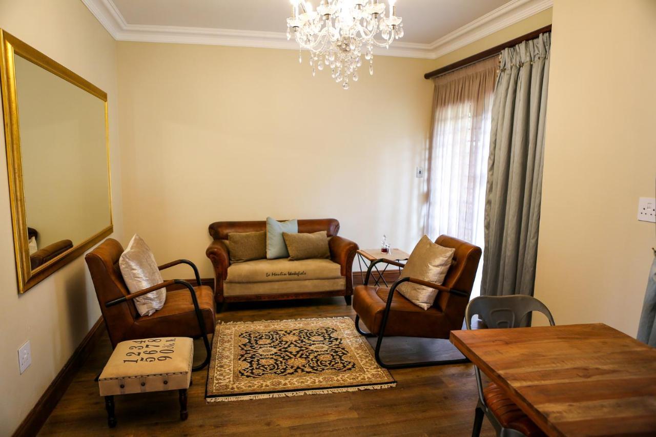 Scott'S Manor Guesthouse Function And Conference Venue Lichtenburg Exterior photo